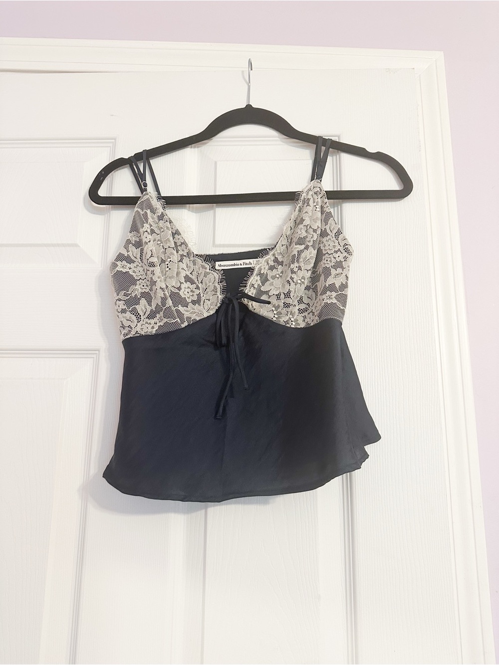A&F Bella Lace Tie Front Cami in Navy